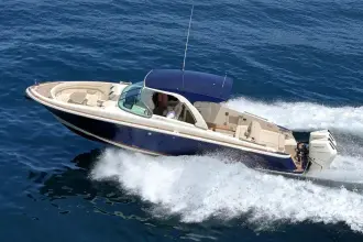 Thumbnail von Chris-Craft 35 Launch Gt