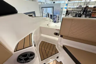 Thumbnail von Sea Ray SDX 250 Surf