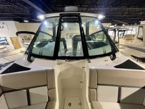 Thumbnail von Boston Whaler 330 Vantage