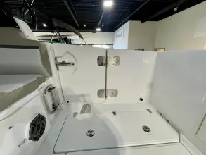 Thumbnail von Boston Whaler 330 Vantage