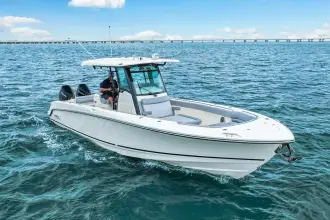 Thumbnail von Boston Whaler 330 Outrage