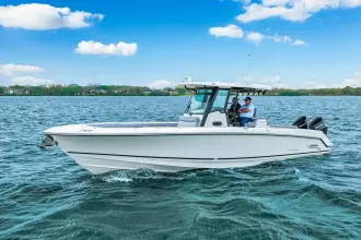 Thumbnail von Boston Whaler 330 Outrage