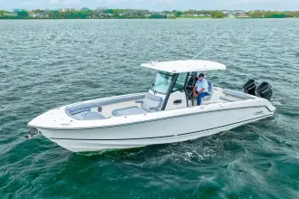 Thumbnail von Boston Whaler 330 Outrage