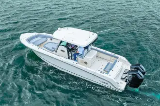 Thumbnail von Boston Whaler 330 Outrage