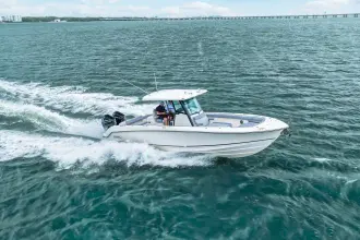 Thumbnail von Boston Whaler 330 Outrage