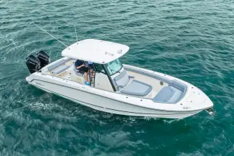 Thumbnail von Boston Whaler 330 Outrage