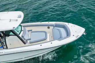 Thumbnail von Boston Whaler 330 Outrage