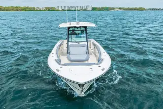 Thumbnail von Boston Whaler 330 Outrage