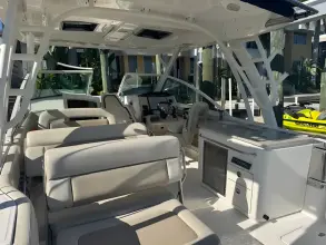 Thumbnail von Boston Whaler 320 Vantage