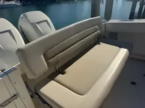 Thumbnail von Boston Whaler 320 Vantage
