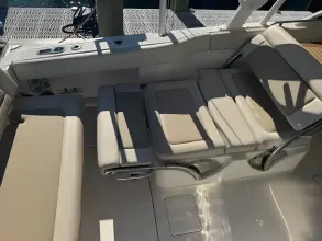 Thumbnail von Boston Whaler 320 Vantage
