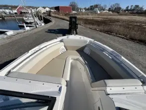 Thumbnail von Boston Whaler 210 Vantage