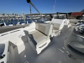 Thumbnail von Boston Whaler 210 Vantage