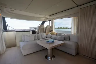 Thumbnail von Azimut Seadeck 6