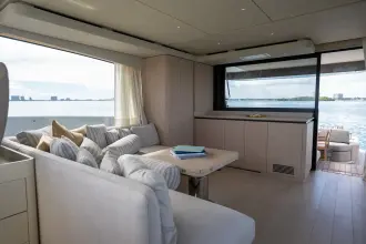 Thumbnail von Azimut Seadeck 6