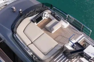 Thumbnail von Azimut Seadeck 6