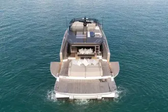Thumbnail von Azimut Seadeck 6
