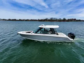 Thumbnail von Boston Whaler 330 Vantage
