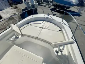 Thumbnail von Boston Whaler 210 Montauk