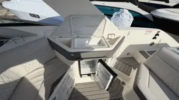 Thumbnail von Sea Ray SLX 310 Outboard