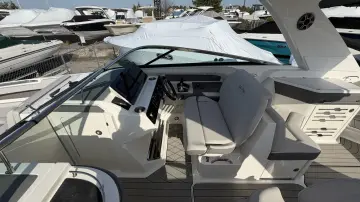 Thumbnail von Sea Ray SLX 310 Outboard