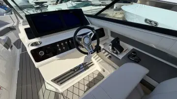 Thumbnail von Sea Ray SLX 310 Outboard