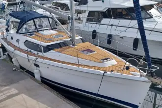 Thumbnail von Hunter 45 Deck Salon