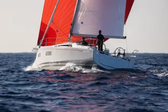 Thumbnail von Beneteau Oceanis 34.1 Swing Keel