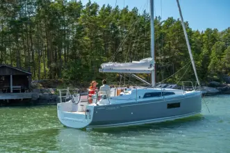Thumbnail von Beneteau Oceanis 30.1 Swing Keel