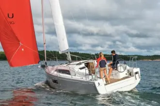 Thumbnail von Beneteau Oceanis 30.1 Swing Keel