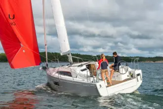 Thumbnail von Beneteau Oceanis 30.1 Swing Keel
