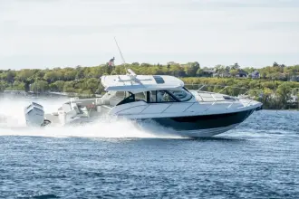 Thumbnail von Tiara Yachts 43LE
