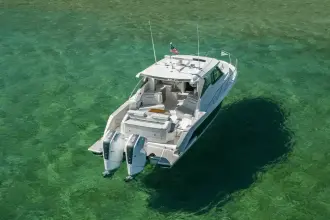 Thumbnail von Tiara Yachts 43LE