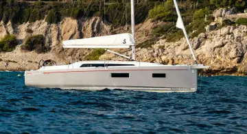 Thumbnail von Beneteau Oceanis 34.1