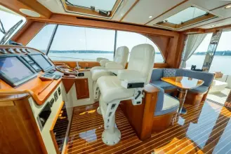 Thumbnail von Hinckley Talaria 48 MKII CONCERTO IN SEA