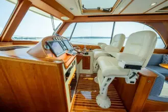 Thumbnail von Hinckley Talaria 48 MKII CONCERTO IN SEA