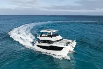 Aquila 50 Yacht