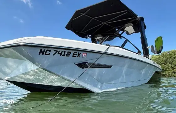 Nautique G23