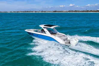 Thumbnail von Sea Ray SLX 310 Outboard