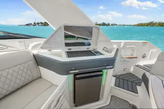 Thumbnail von Sea Ray SLX 310 Outboard