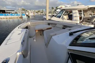 Thumbnail von Boston Whaler 380 Realm