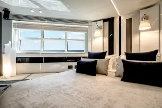 Thumbnail von Azimut S7