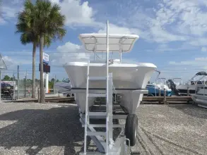Thumbnail von Twin Vee 240 STX CC