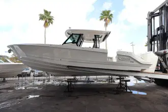 Boston Whaler 360 Outrage
