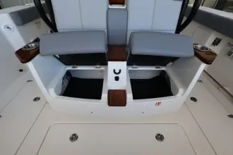 Thumbnail von Boston Whaler 360 Outrage