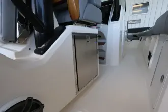Thumbnail von Boston Whaler 360 Outrage