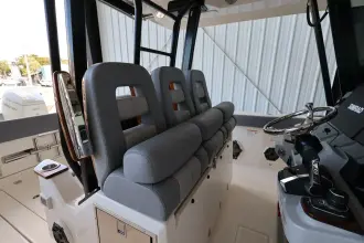 Thumbnail von Boston Whaler 360 Outrage