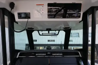 Thumbnail von Boston Whaler 360 Outrage