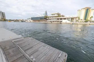 Thumbnail von Azimut 48 Liquidity