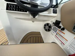 Thumbnail von Sea Ray SDX 270 Outboard